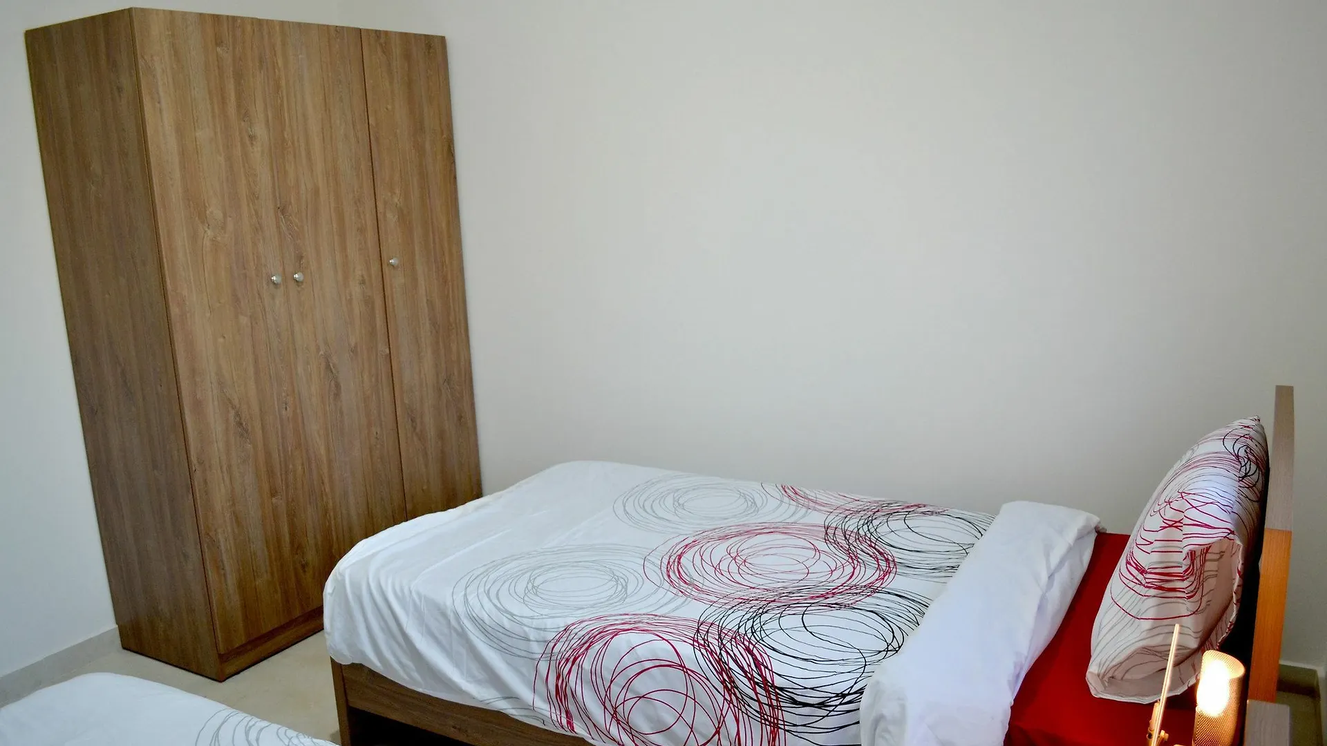 Beirut Badawi Modern Apartment Líbano